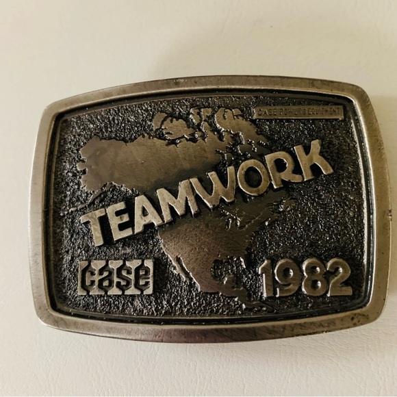82 Case Equipment Heavy Machinery Tractor Buckle  2/3 Inch - Picture 1 of 9